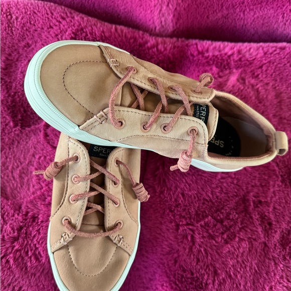 Women’s Sperry Memory Foam flat heel sneaker size 7 - Picture 3 of 10